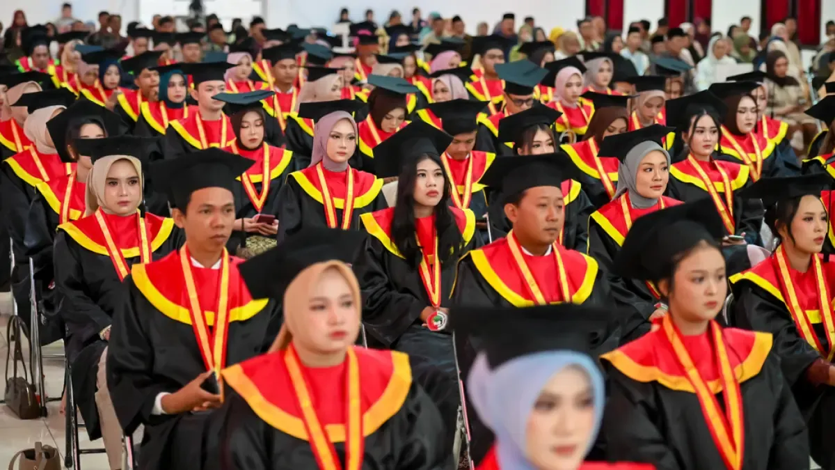 Wisuda Untag Banyuwangi 2026: 113 Sarjana Lulus, Rektor Tekankan Jadi “Insan Solusi” di Tengah Perubahan